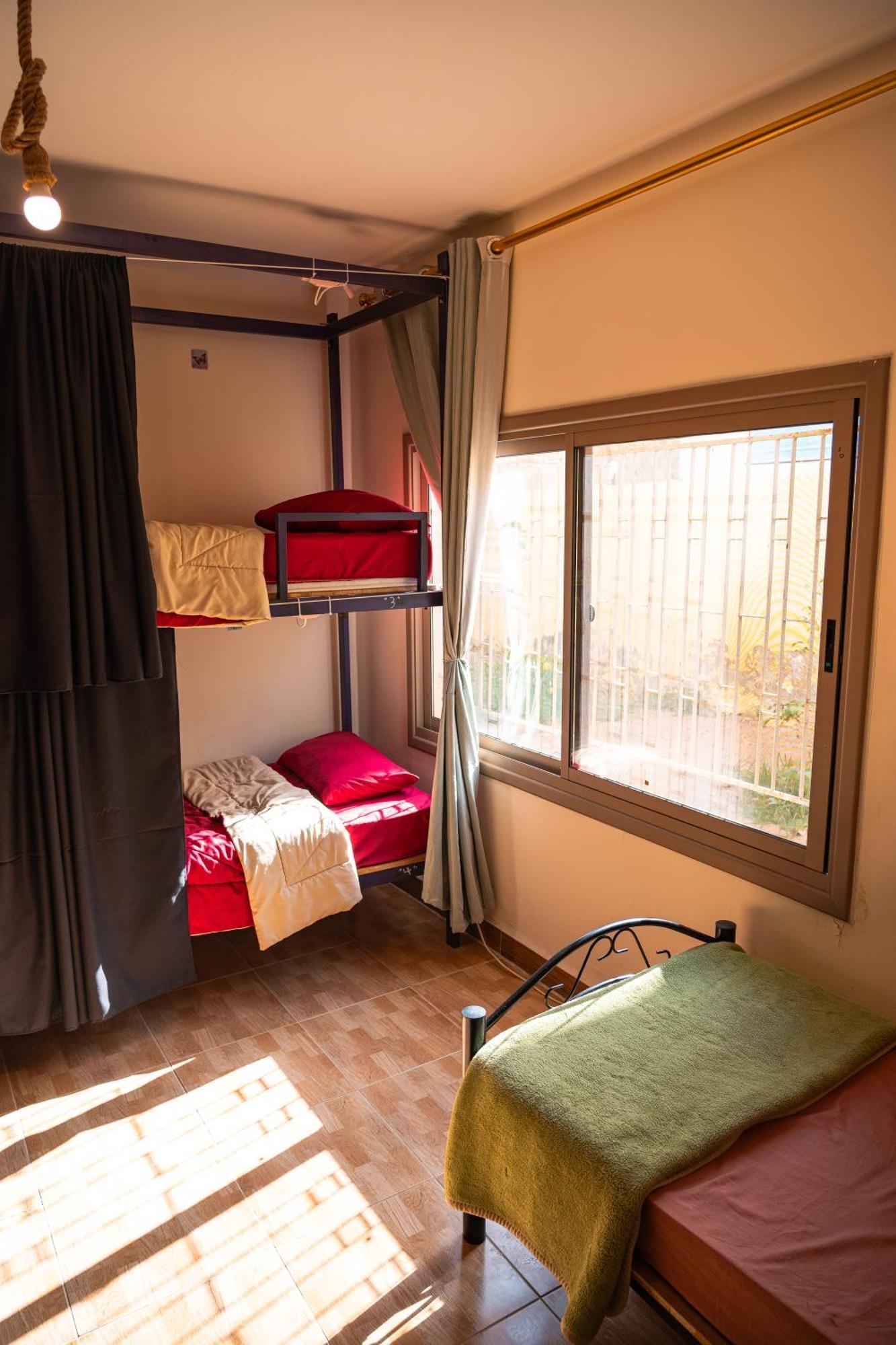 Extra Traveller Hostel อคาบา ภายนอก รูปภาพ